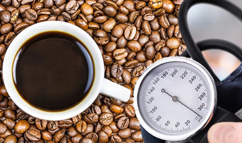 Lượng caffeine quá mức gây nên tình trạng cao huyết áp