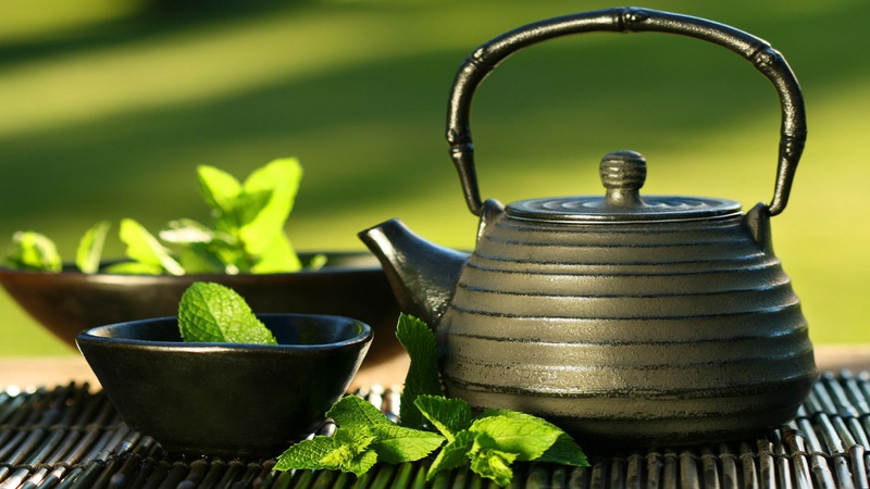 Uống chè vằng giúp mẹ giảm cân hiệu quả mà vẫn lợi sữa
