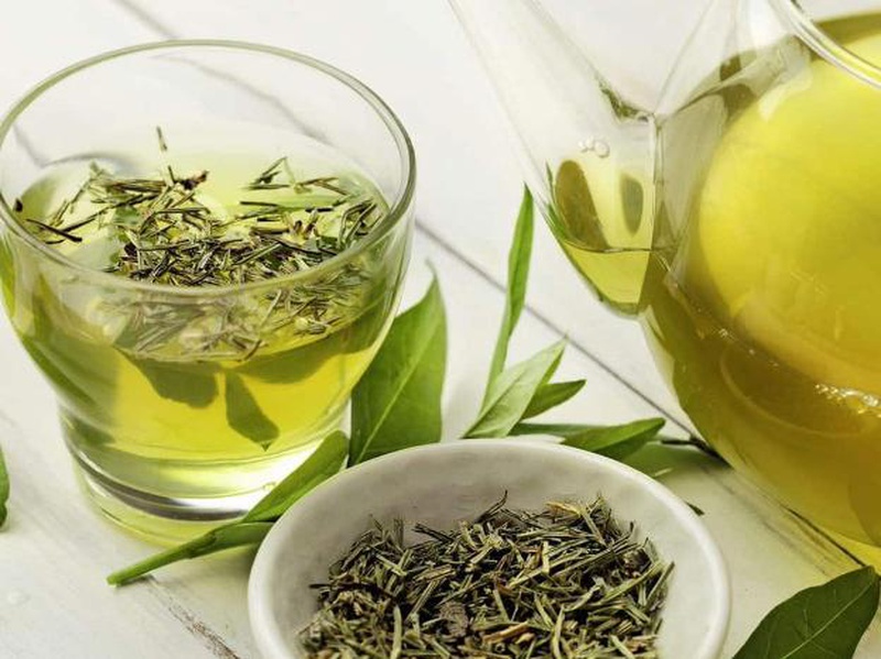 Hoạt chất catechin trong thành phần của trà xanh có khả năng chuyển hóa chất béo