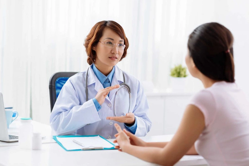 Nên thăm khám bác sĩ để được chẩn đoán đúng bệnh