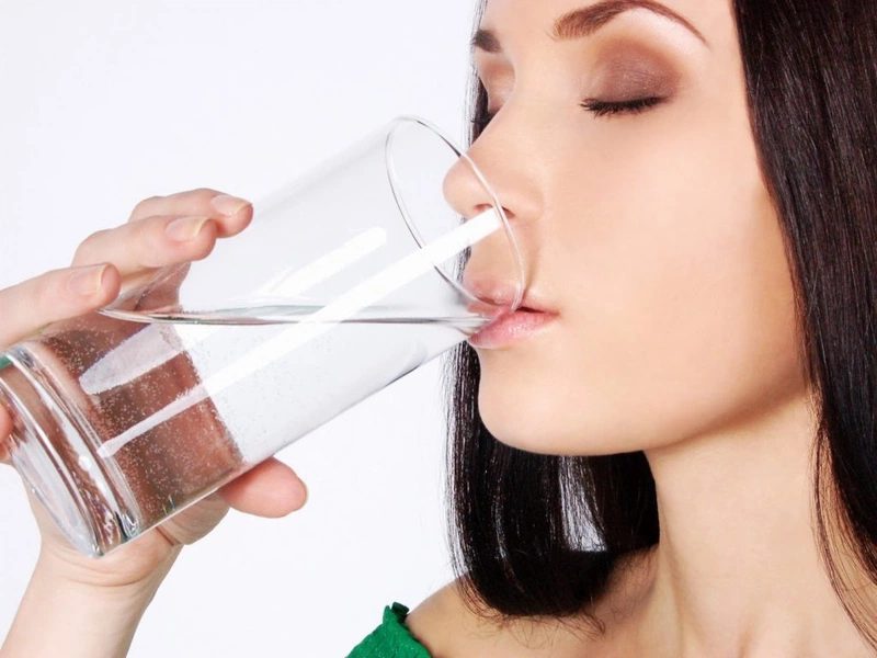 Hướng dẫn cách pha nước muối ngậm viêm họng chuẩn nhất 2