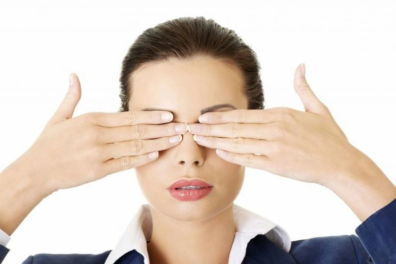Tập thể dục mắt giúp mắt bạn nhanh chóng khỏi tình trạng mệt mỏi tạm thời