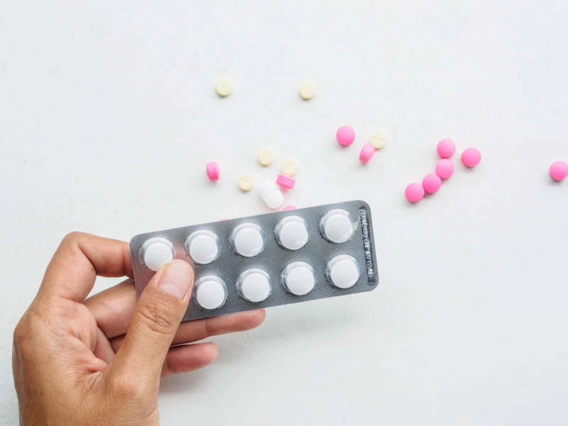 Uống thuốc tẩy giun bao lâu thì được ăn? Những lưu ý trước khi uống thuốc3
