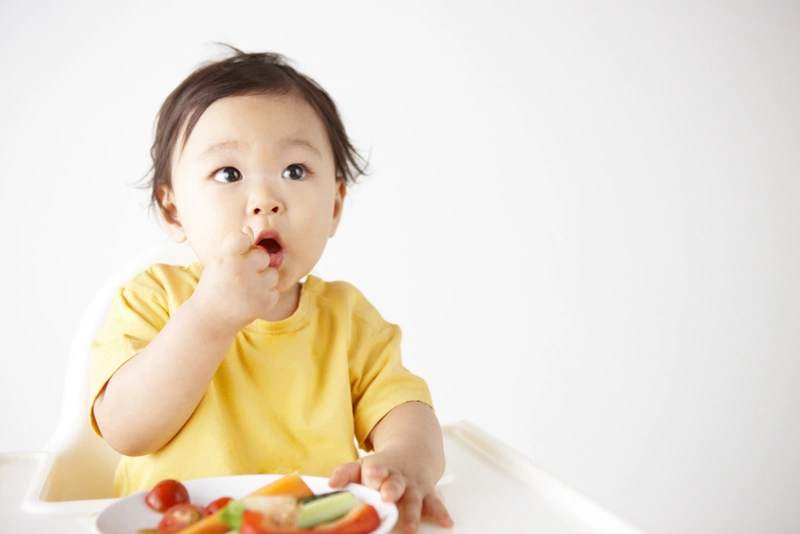 Mẹ đã biết cho trẻ uống vitamin tổng hợp vào lúc nào chưa 1