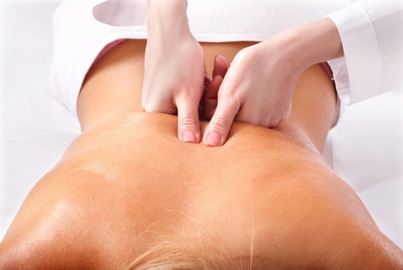 Những điều cần biết về bấm huyệt chữa bệnh bại liệt. 1