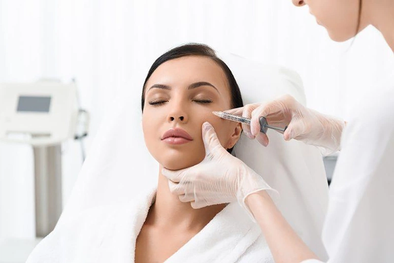 Ưu nhược điểm của phương pháp tiêm filler hạ gò má