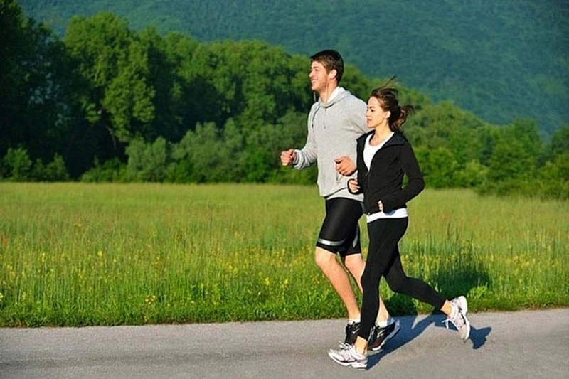Vận động thường xuyên tránh đột quỵ hậu covid