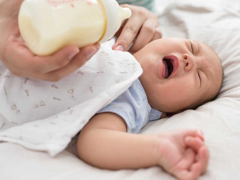 Vắt ra sữa mẹ có váng thì còn dùng được không 5
