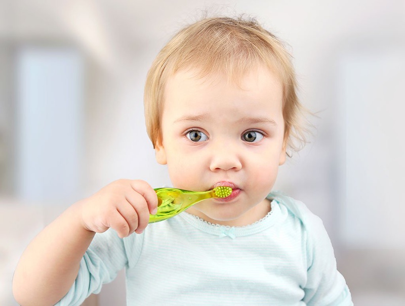 Cách chăm sóc trẻ khi bắt đầu mọc răng 3