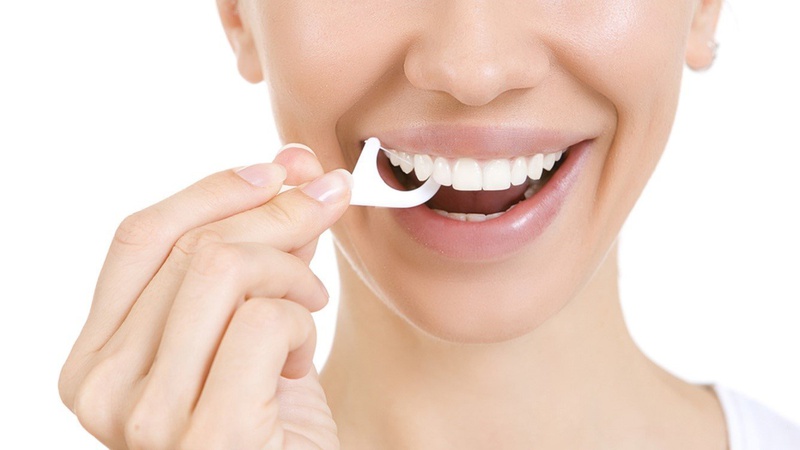 Vệ sinh răng miệng đúng cách sau khi ăn 4