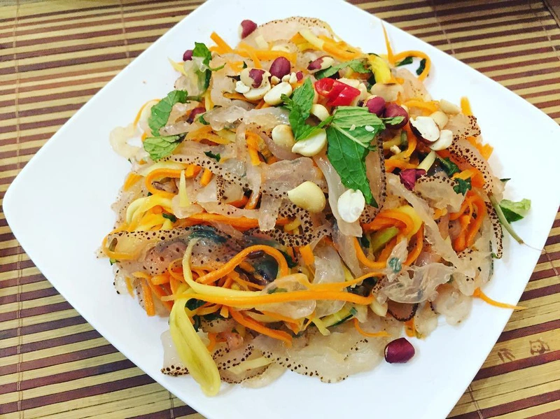 Viêm amidan kiêng ăn gì - 4 thực phẩm khiến sưng tấy nặng hơn cần tránh 2