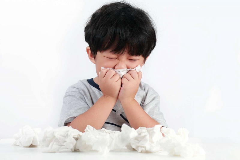 Viêm tai giữa mạn tính thủng nhĩ có nguy hiểm không? 1
