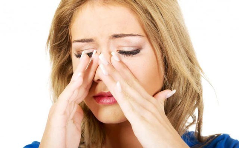 Viêm xoang gây sưng mặt và những dấu hiệu viêm xoang mà bạn cần lưu ý 2