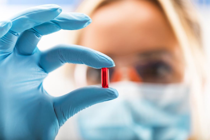 chữa coronavirrus bằng cách kết hợp 2 hoạt chất kháng virus lopinavir và ritonavir