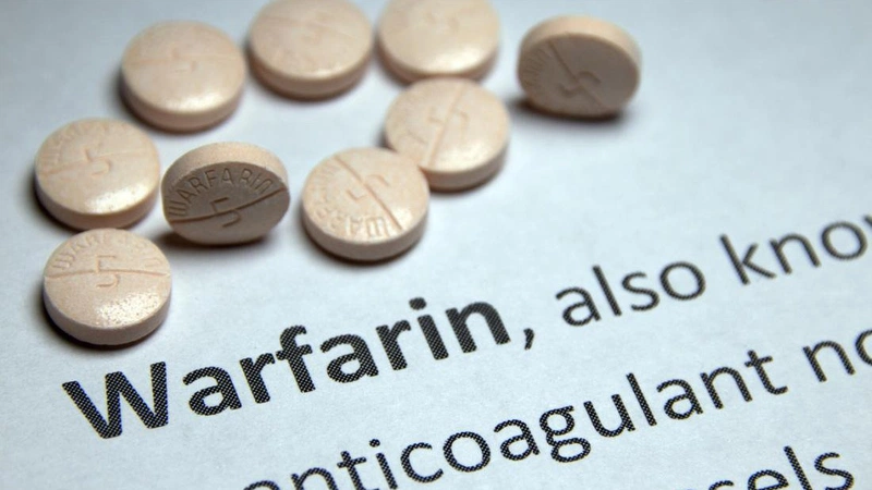 Warfarin là chất chống đông máu kháng vitamin K được sử dụng nhiều tỏng y học