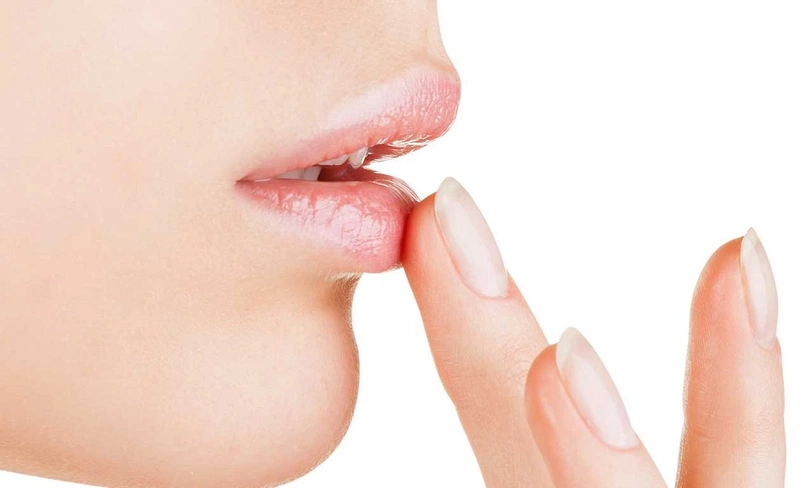 Xăm môi bôi dầu gấc được không? Công dụng tuyệt vời của dầu gấc 3