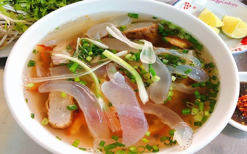 Sau khi xăm môi có ăn được sứa không? Tại sao? 1