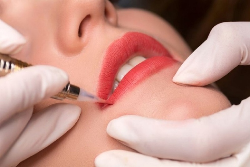 Giải đáp thắc mắc: "Xăm môi uống trà đào được không?" 1