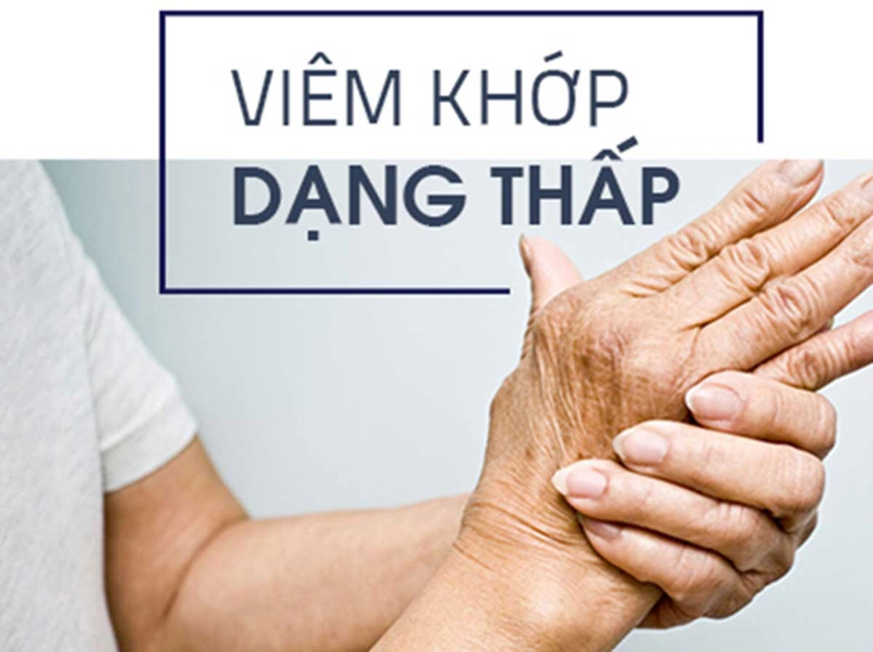 Khi có dấu hiệu nghi ngờ của viêm khớp dạng thấp, nên làm xét nghiệm