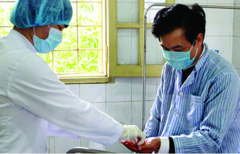 Việc phòng, chống nhiễm khuẩn phải được thực hiện tại các bệnh viện, cơ sở khám bệnh