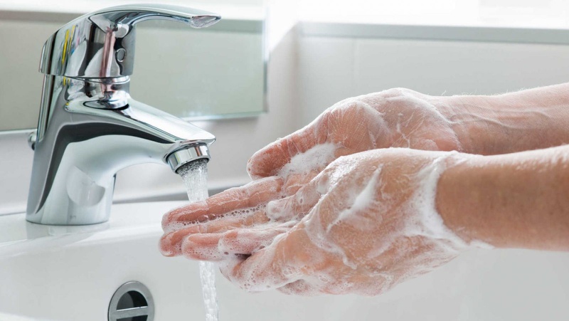 Rửa tay thường xuyên là biện pháp phòng chống Covid-19 hiệu quả nhất
