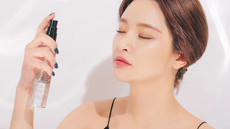 Xịt khoáng là gì? Điểm mặt những tác dụng của xịt khoáng 1