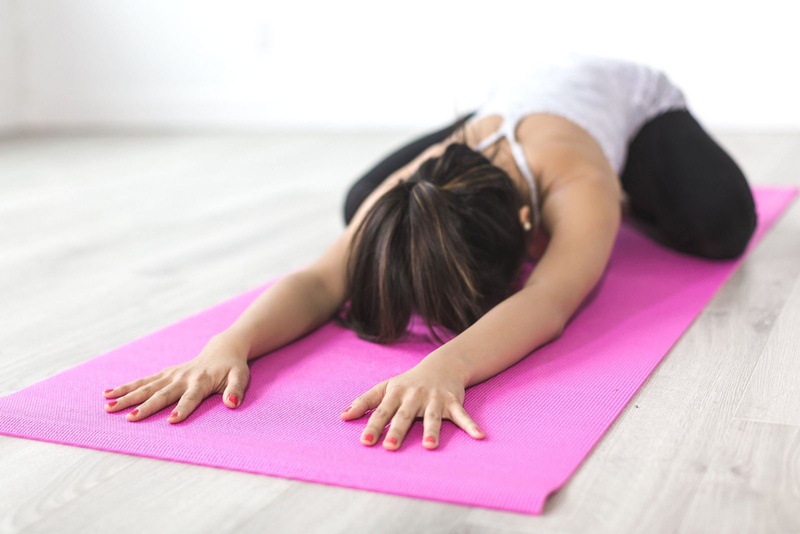 yoga tăng sức đề kháng với tư thế em bé