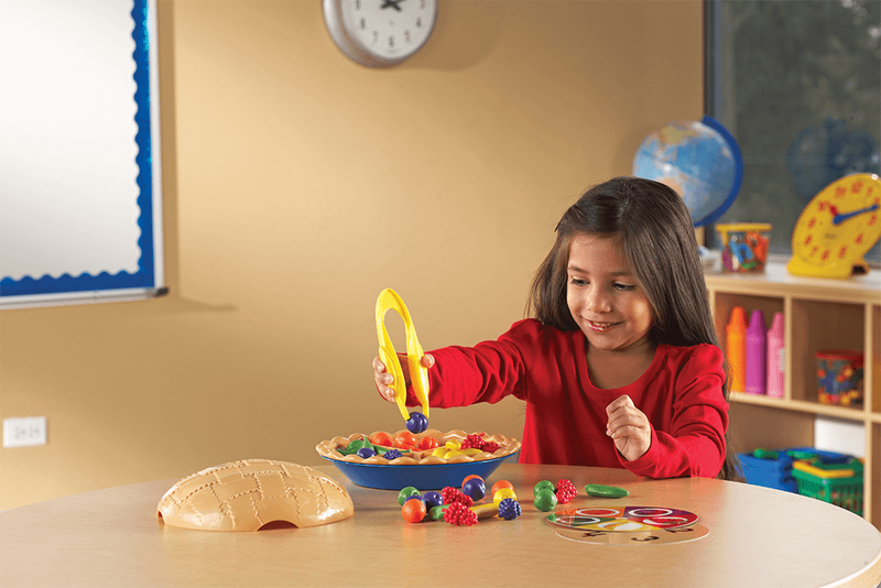 Fine motor skills là gì? Có nên dạy fine motor skills cho trẻ hay không?1