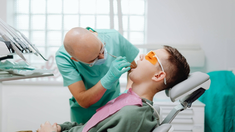 Người bệnh nên trao đổi với bác sĩ trước khi dùng fluoride dưới bất kỳ hình thức nào