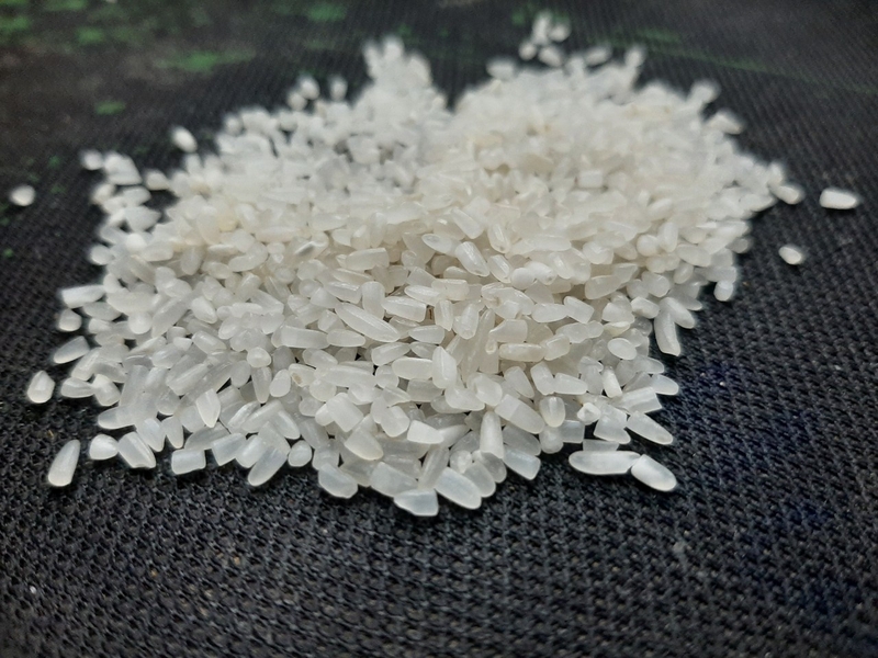 Hạt gạo tấm nhỏ, dễ chín và nhanh mềm khi nấu