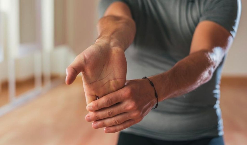 Gập ngón tay bị đau là do đâu và cách điều trị, phòng ngừa 3