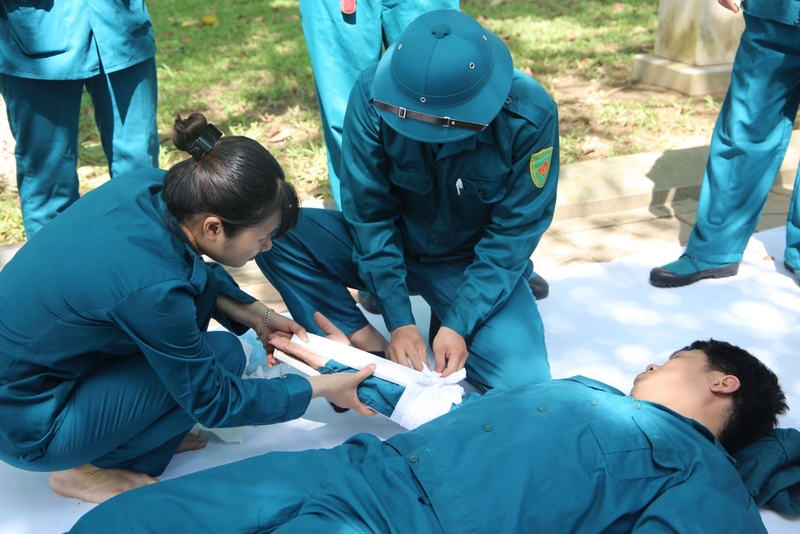 Giải đáp: khi gặp người bị tai nạn gãy xương phải làm gì? 2