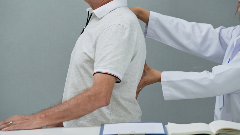 Gãy xương sống bao lâu thì lành? Phương pháp điều trị3