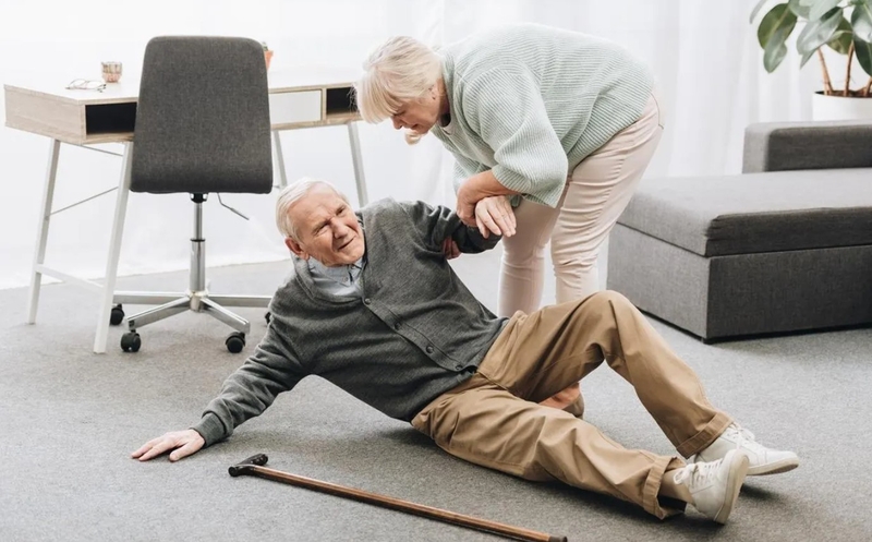 Gãy xương thuyền cổ tay do đâu? Triệu chứng và biến chứng của bệnh 1