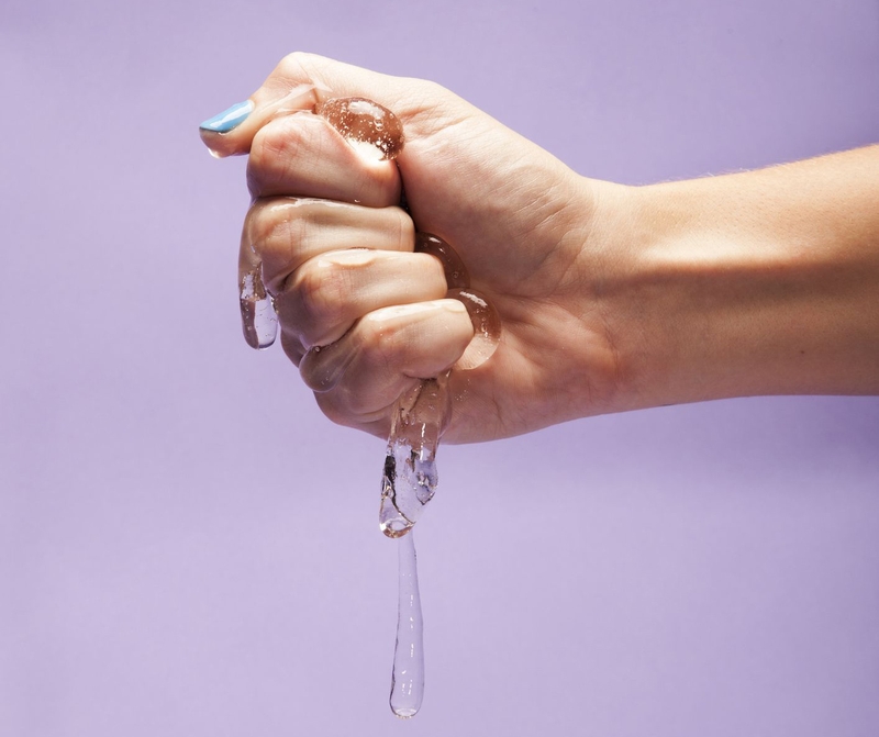 Gel bôi trơn được sử dụng để chống khô rát