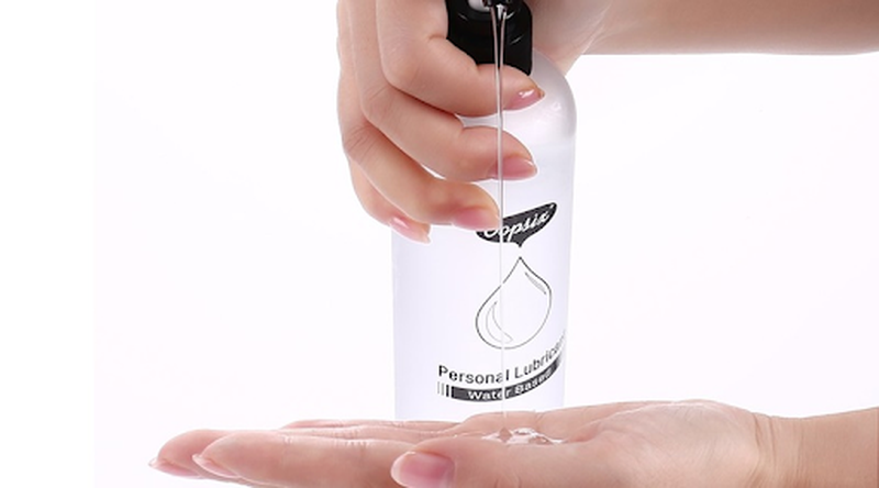 Gel bôi trơn gốc nước dính nhiều hơn so với gel bôi trơn gốc silicon