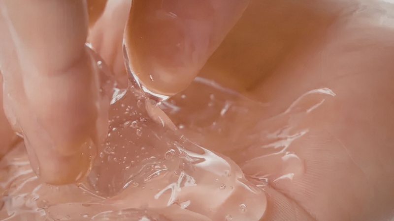 Gel bôi trơn là sản phẩm giúp tăng độ ẩm và giảm ma sát khi quan hệ tình dục