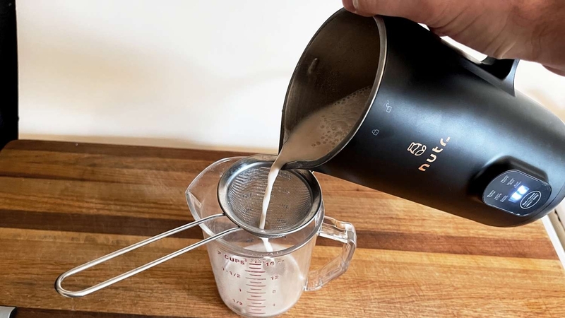 Giá các loại sữa hạt trên thị trường và cách chọn sữa hạt chất lượng 4