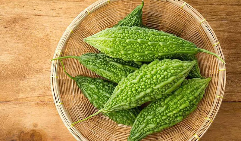 Dinh dưỡng của rau củ quả có màu xanh có vị đắng giúp hạ đường huyết nhẹ