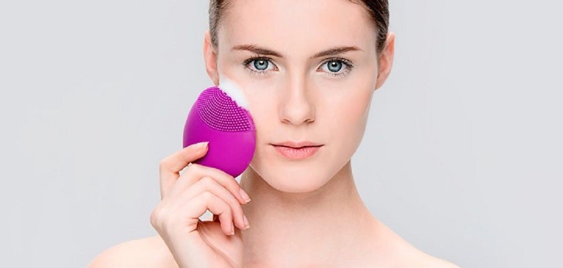 Giải đáp 12 câu hỏi về máy rửa mặt Foreo: Máy rửa mặt Foreo dùng được bao lâu?1