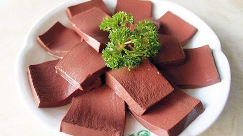 Khuyến khích bạn nên ăn tiết nấu chín thay vì tiết canh sống