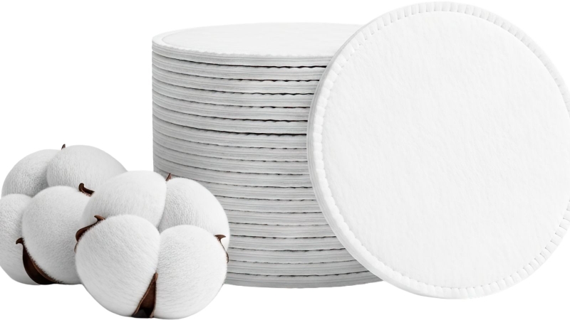 Cotton tự nhiên có kết cấu mềm mại, khả năng thấm hút tốt và ít tạo ma sát trên da