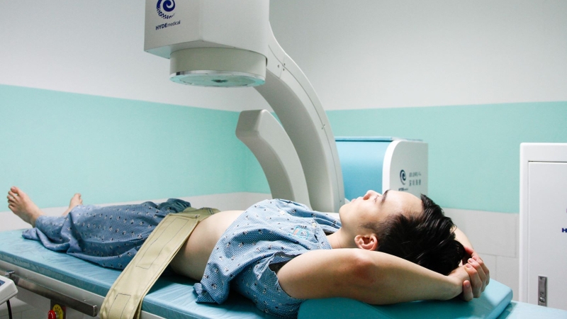 Chi phí tán sỏi thận có bảo hiểm y tế là mối quan tâm của nhiều người bệnh khi cần điều trị sỏi thận