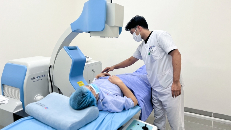 Tán sỏi thận bằng phương pháp nội soi ống mềm