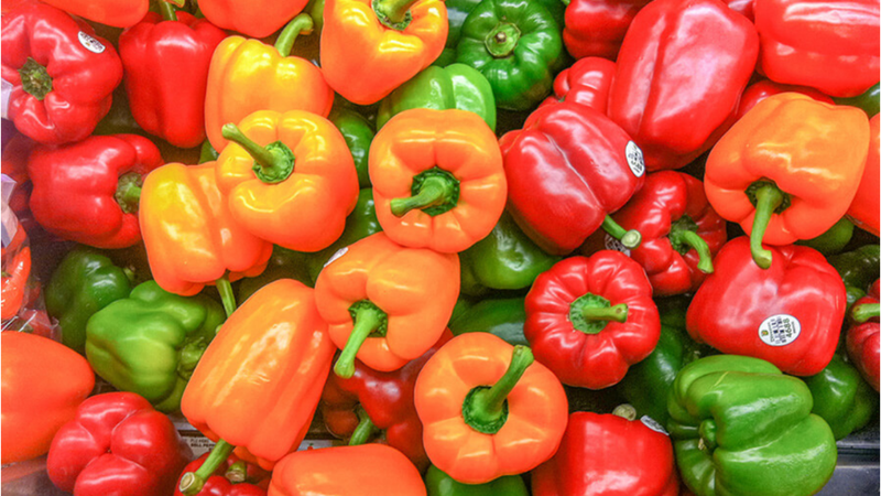 Giải đáp chi tiết thắc mắc bầu ăn ớt chuông được không? 1