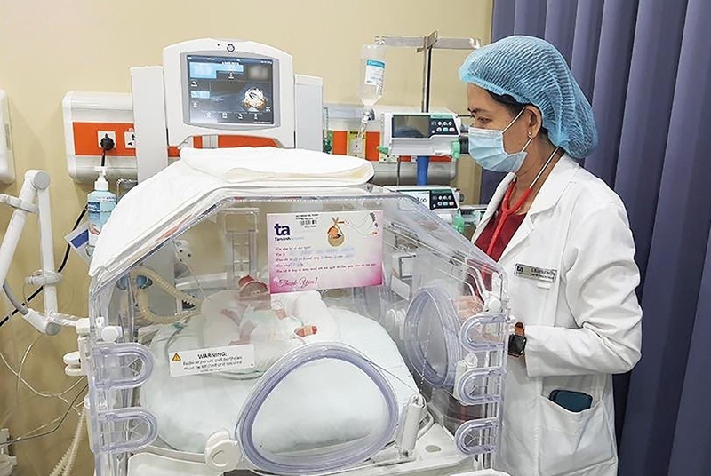 Giải đáp cho thắc mắc: Trẻ sinh non nằm viện bao lâu? 2