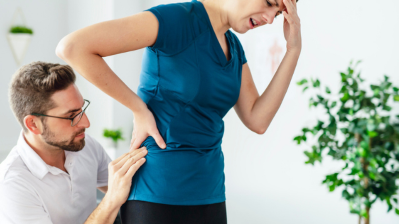 Gãy lún đốt sống L1 thường gặp ở người cao tuổi