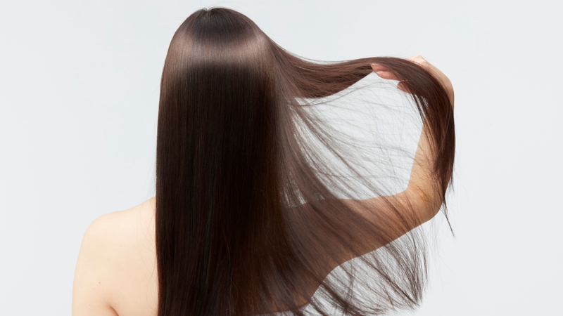 Alpha-keratin là thành phần chính cấu tạo nên tóc, da và móng