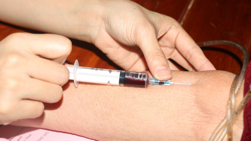 Giải đáp: Lấy máu xét nghiệm bao nhiêu cc là đủ 2