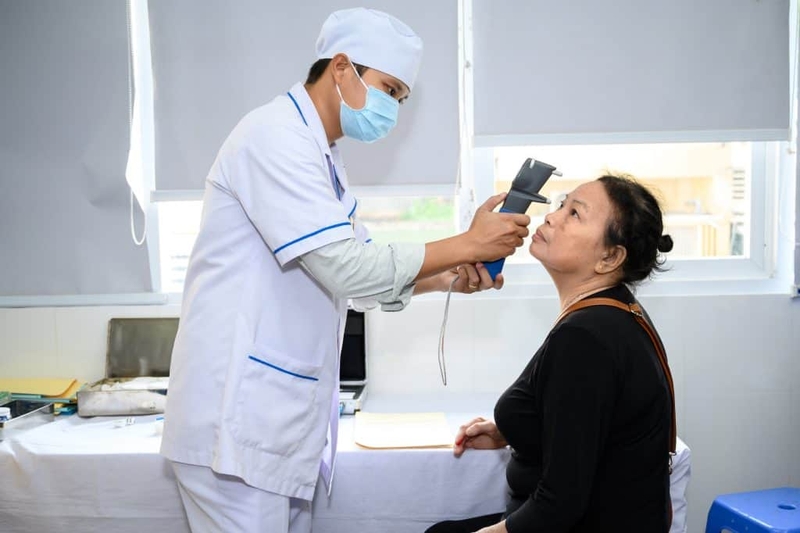Giải đáp: Mổ lasik chữa cận thị có an toàn không? 2